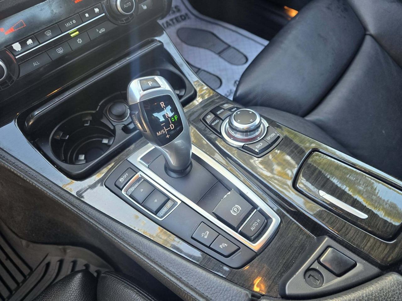 2012 BMW 5 Series 4dr Sdn 535i xDrive AWD Photo