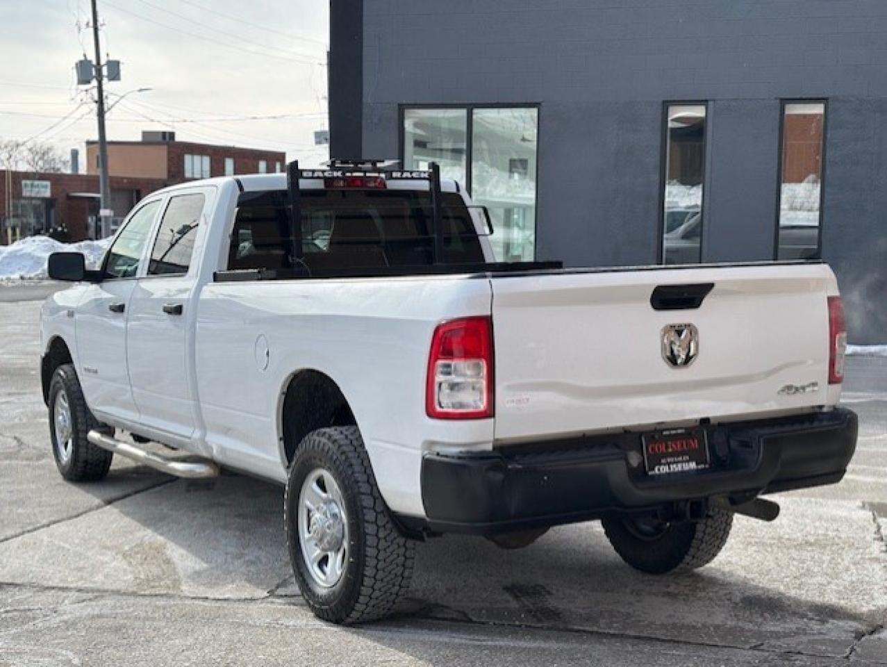 2019 RAM 2500 4X4 V8 TRADESMAN-CREW CAB LONG BOX-1 OWNER-FINANCE Photo3