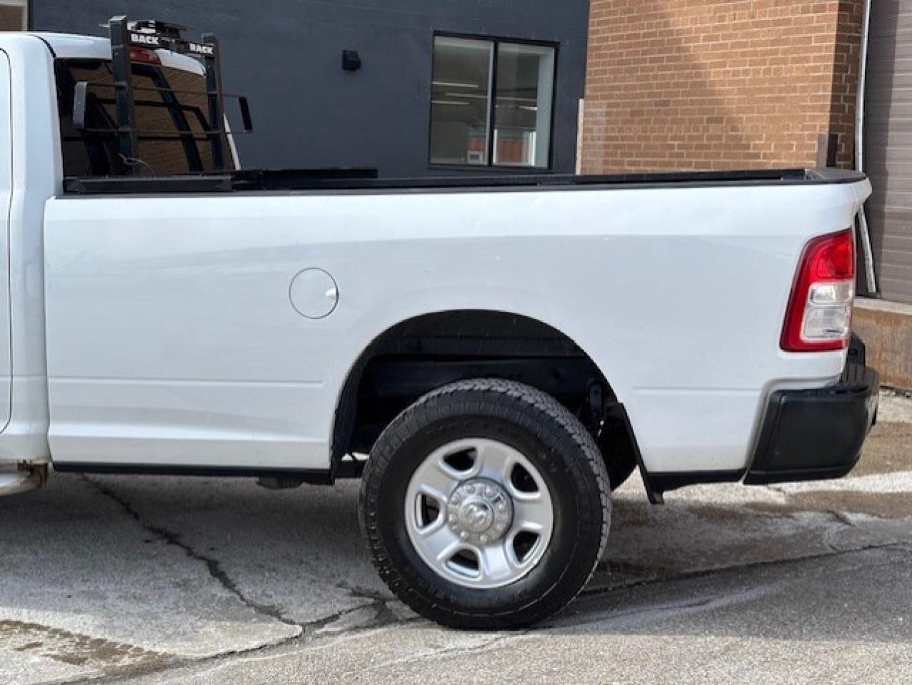 2019 RAM 2500 4X4 V8 TRADESMAN-CREW CAB LONG BOX-1 OWNER-FINANCE Photo2