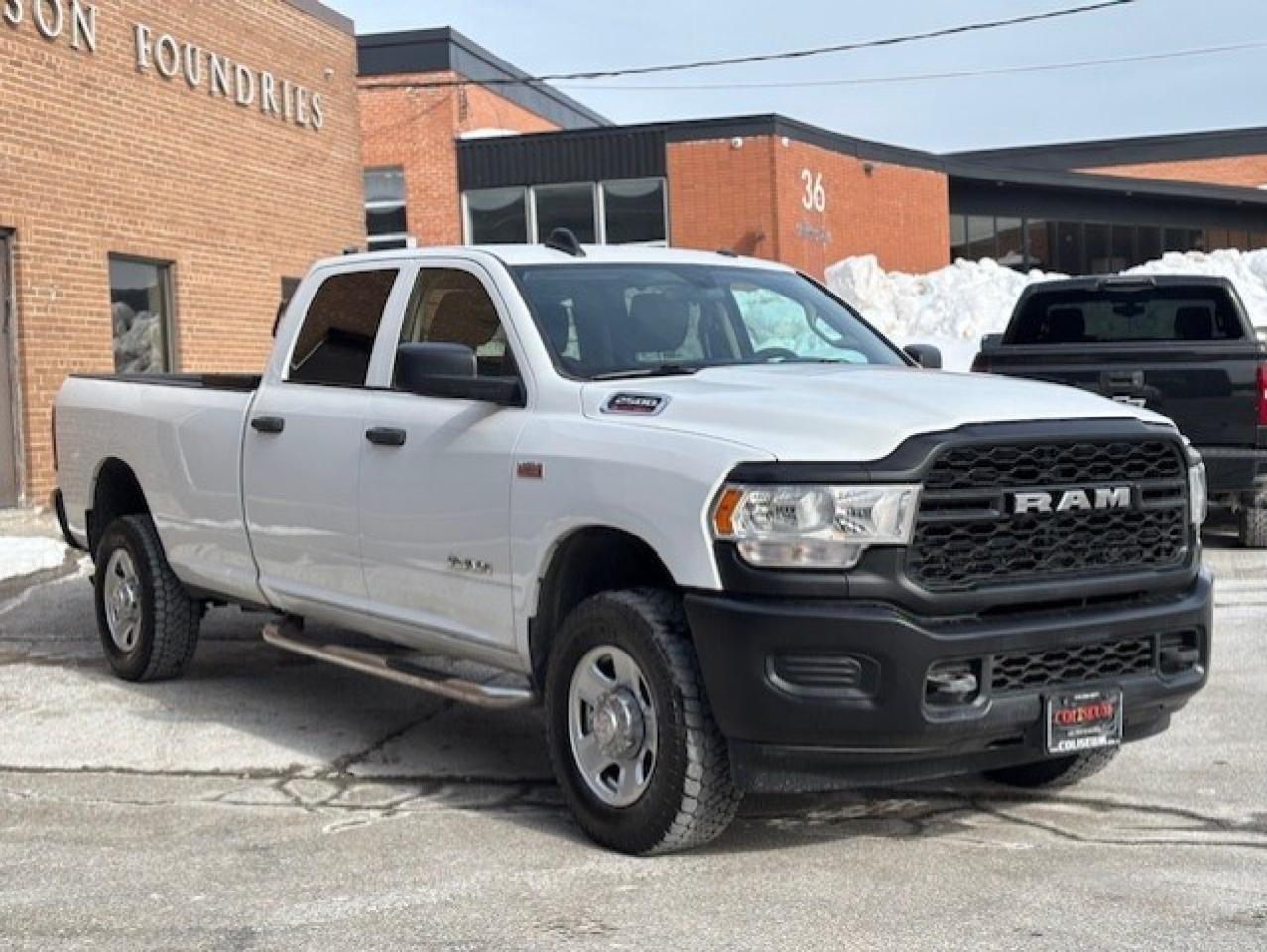 2019 RAM 2500 4X4 V8 TRADESMAN-CREW CAB LONG BOX-1 OWNER-FINANCE Photo