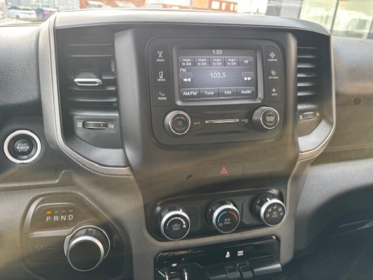 2019 RAM 2500 4X4 V8 TRADESMAN-CREW CAB LONG BOX-1 OWNER-FINANCE Photo