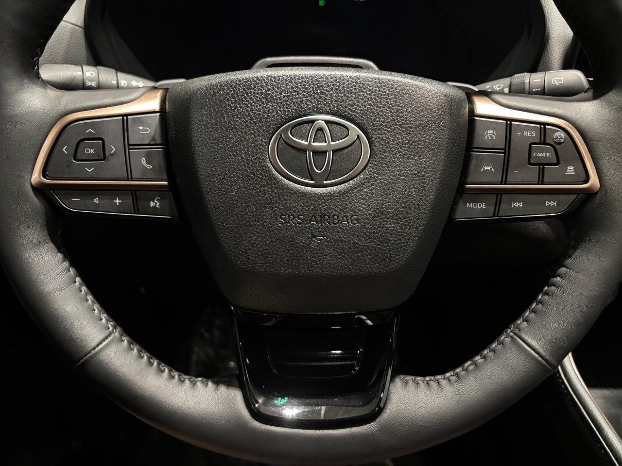 2025 Toyota Grand Highlander Platinum Max Photo