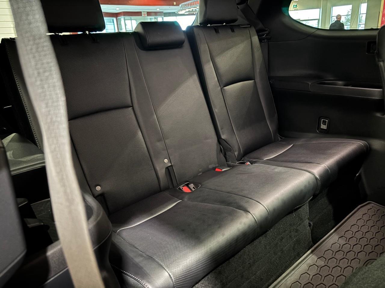 2025 Toyota Grand Highlander Platinum Max Photo