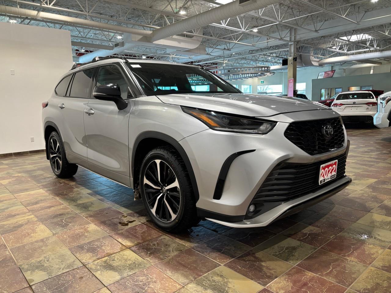 2022 Toyota Highlander XSE Photo