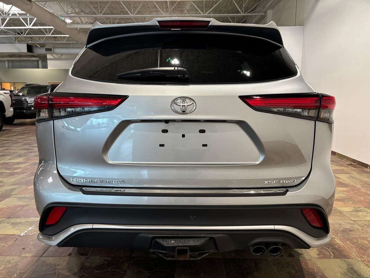 2022 Toyota Highlander XSE Photo