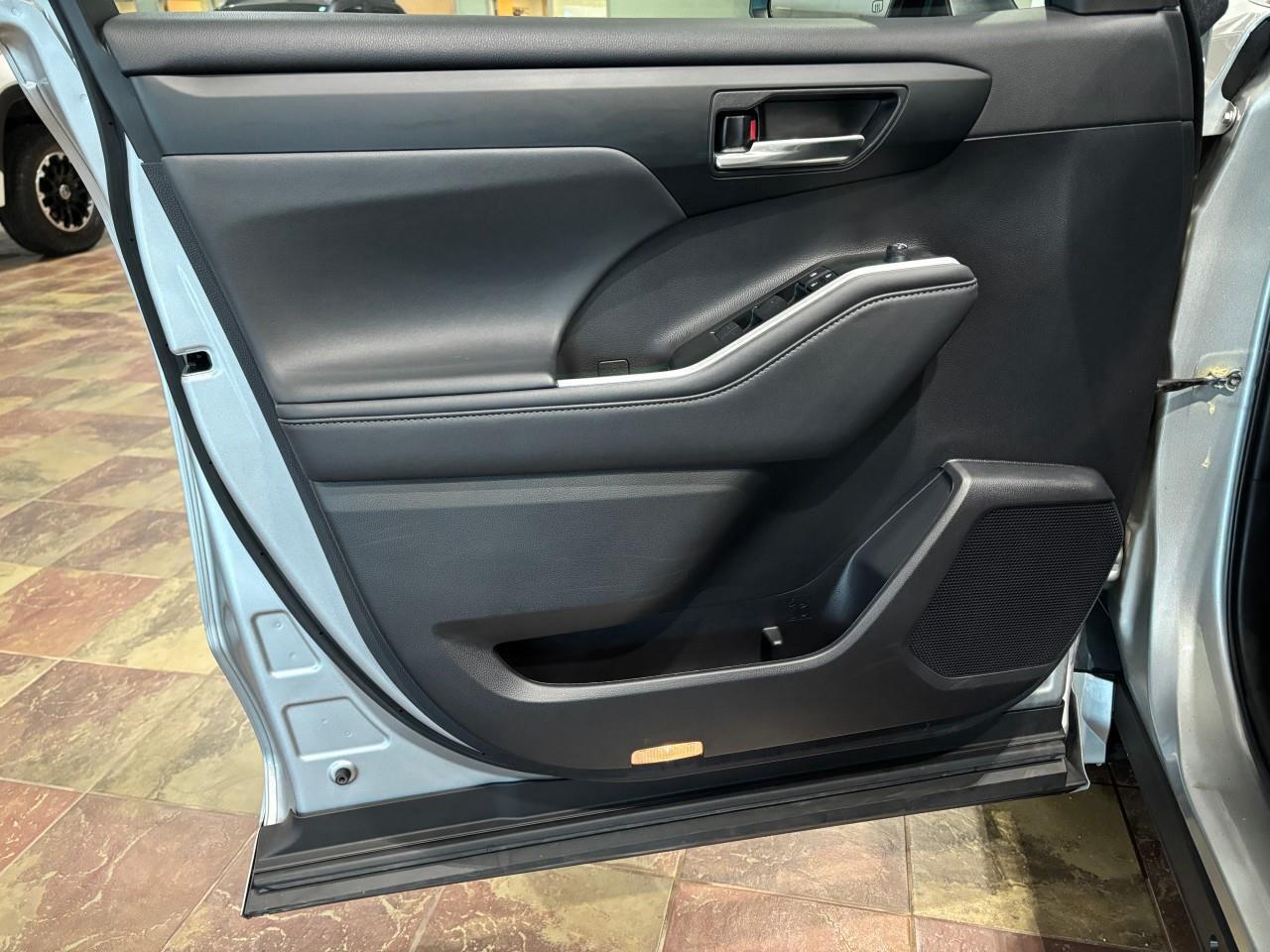 2022 Toyota Highlander XSE Photo