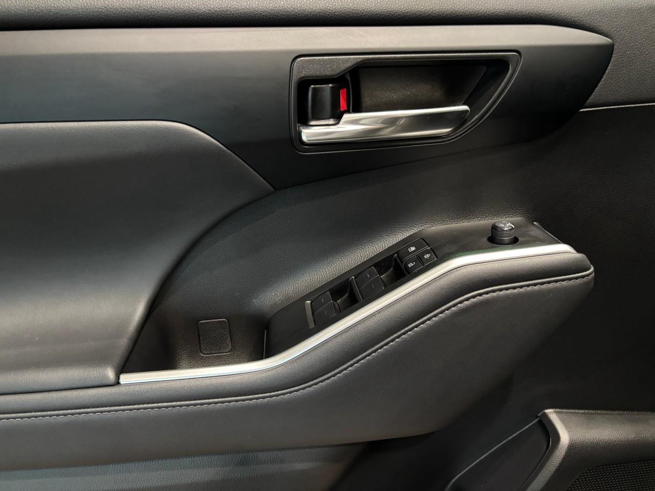 2022 Toyota Highlander XSE Photo