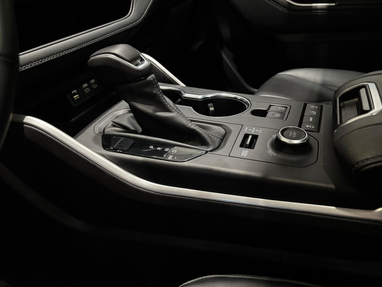 2022 Toyota Highlander XSE Photo