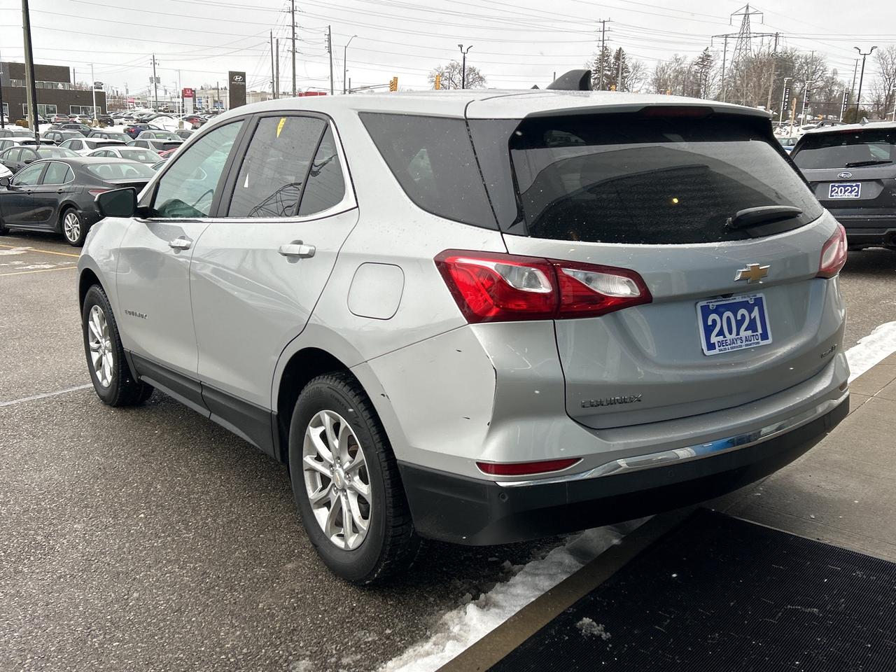 2021 Chevrolet Equinox LT TURBO Photo2