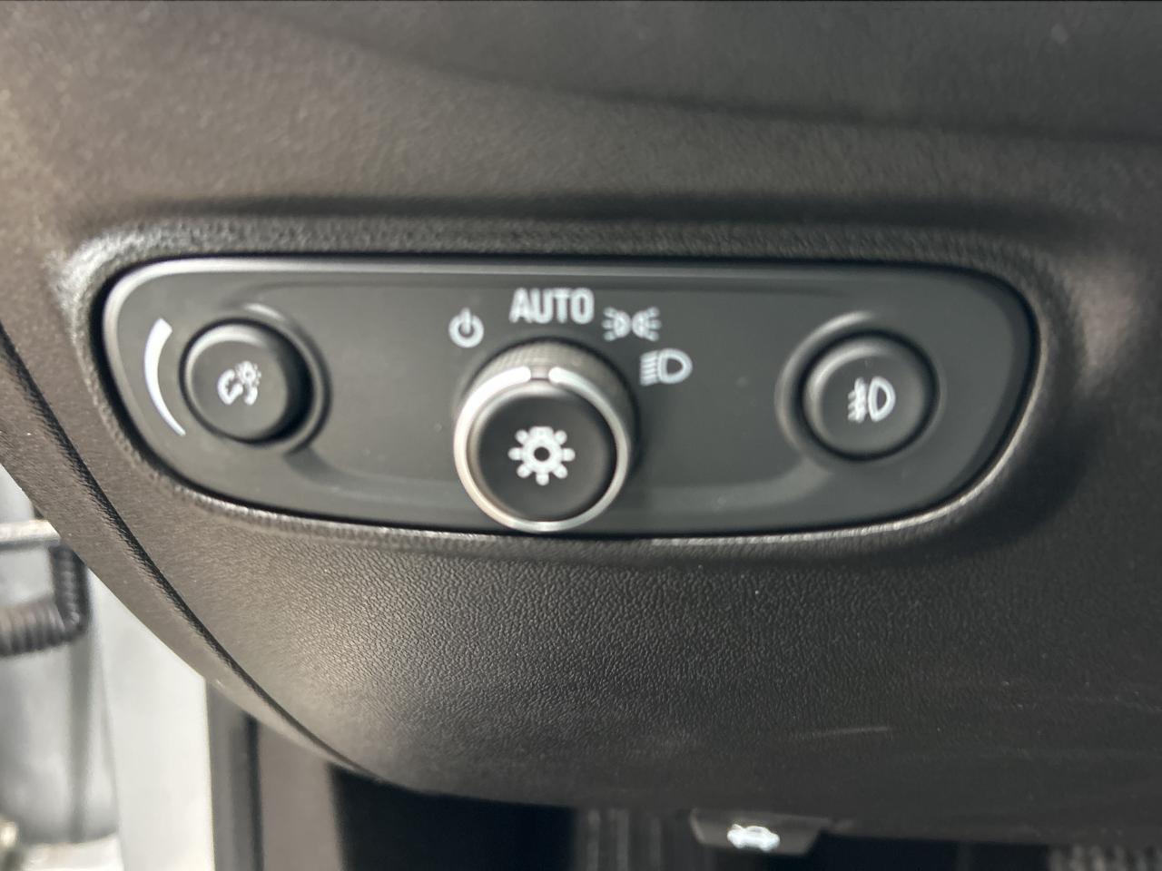 2021 Chevrolet Equinox LT TURBO Photo