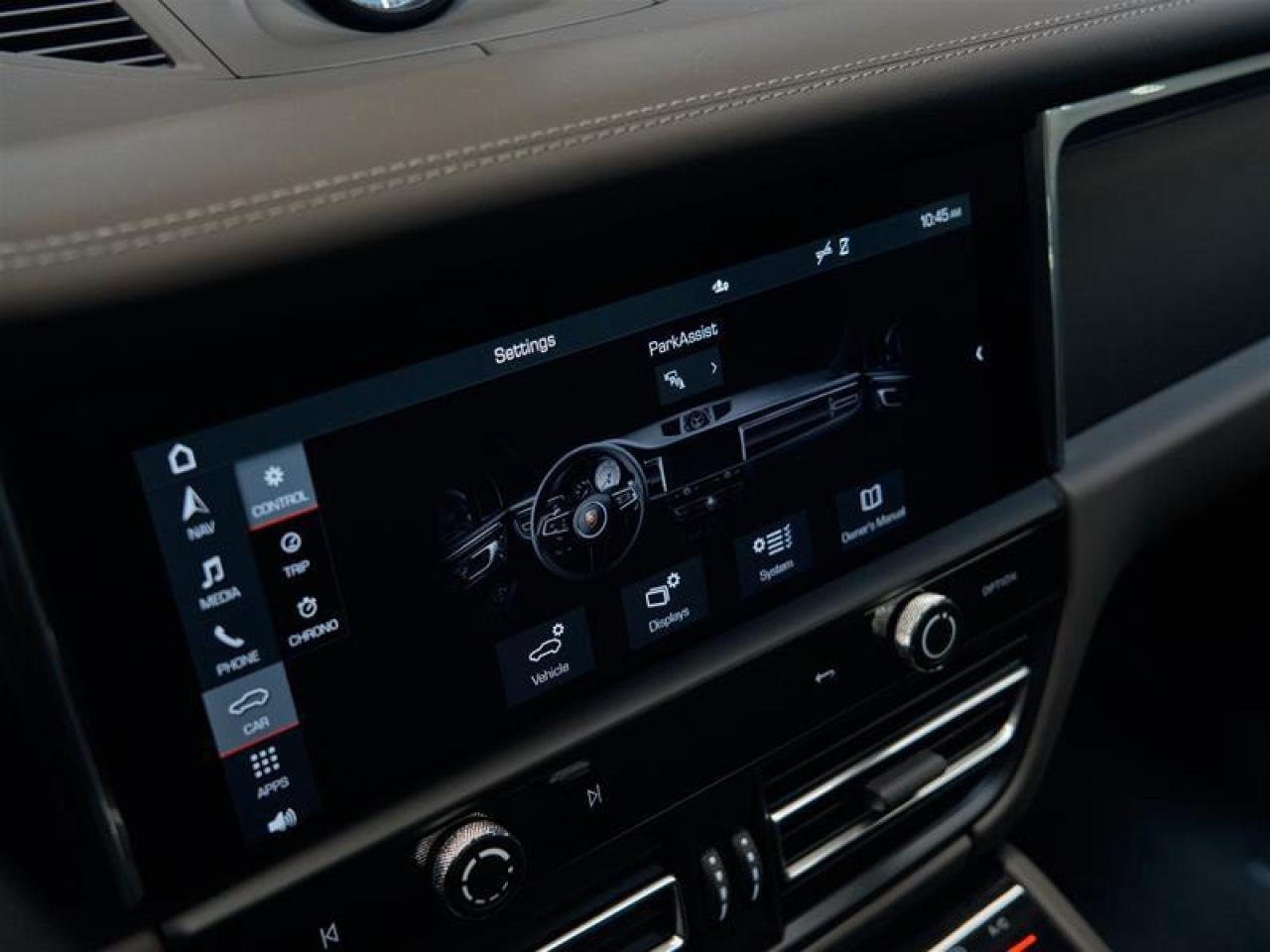 2025 Porsche Macan AWD Photo