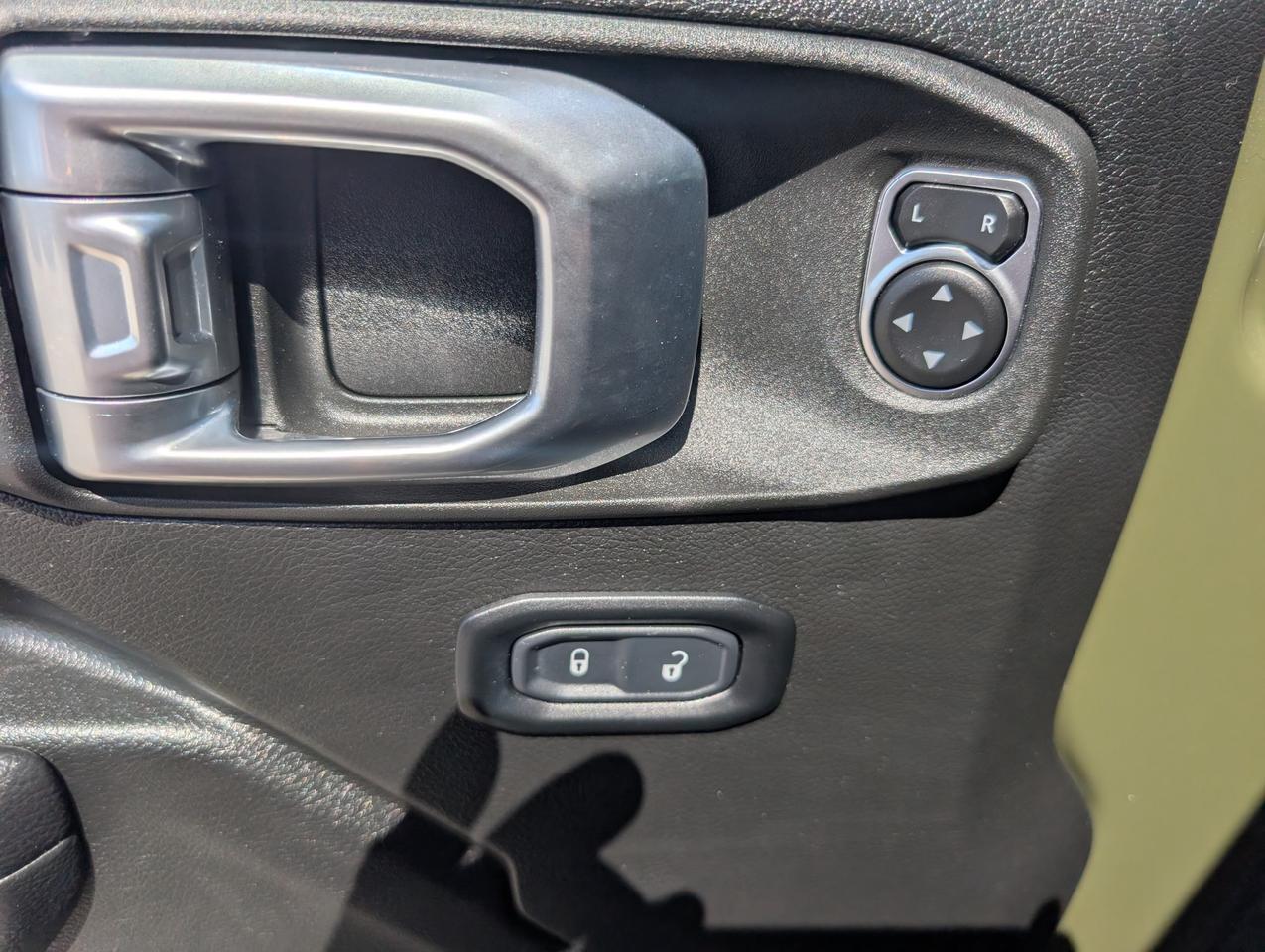 2022 Jeep Wrangler Sport 2dr 4x4 Photo
