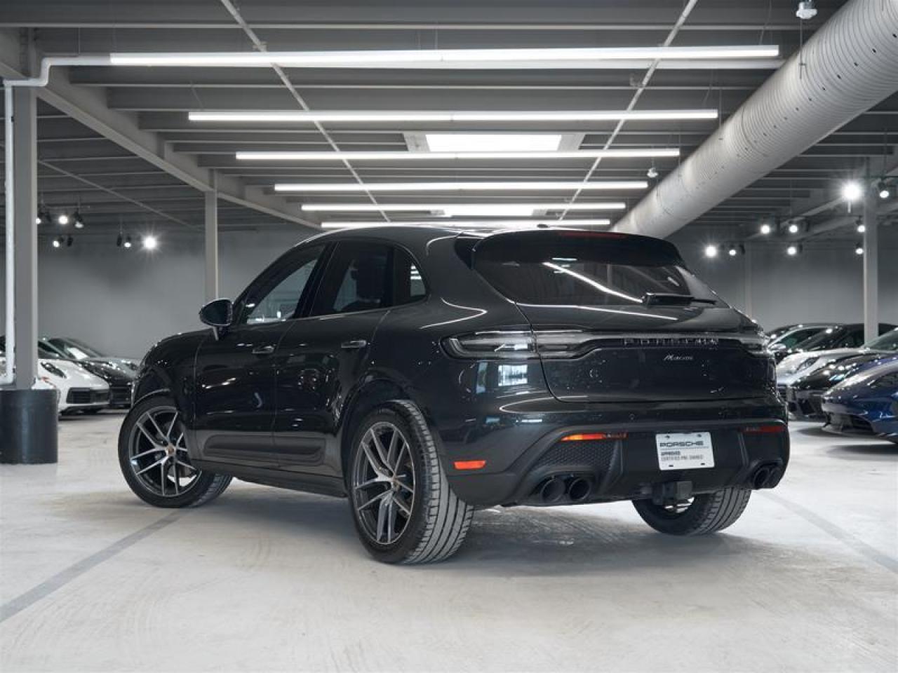 2025 Porsche Macan AWD Photo