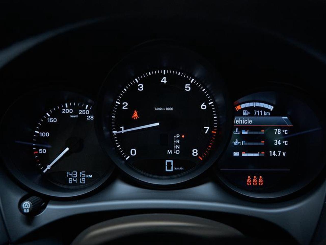 13632338