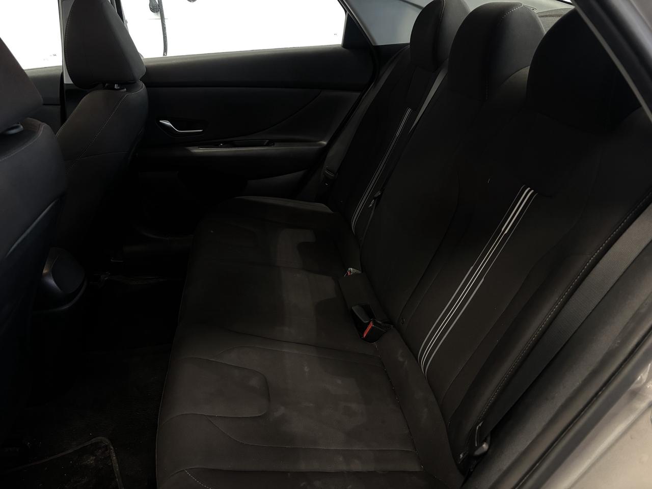 2023 Hyundai Elantra PREFERRED TRIM   ONE OWNER   CLEAN CARFAX  SUNROOF Photo