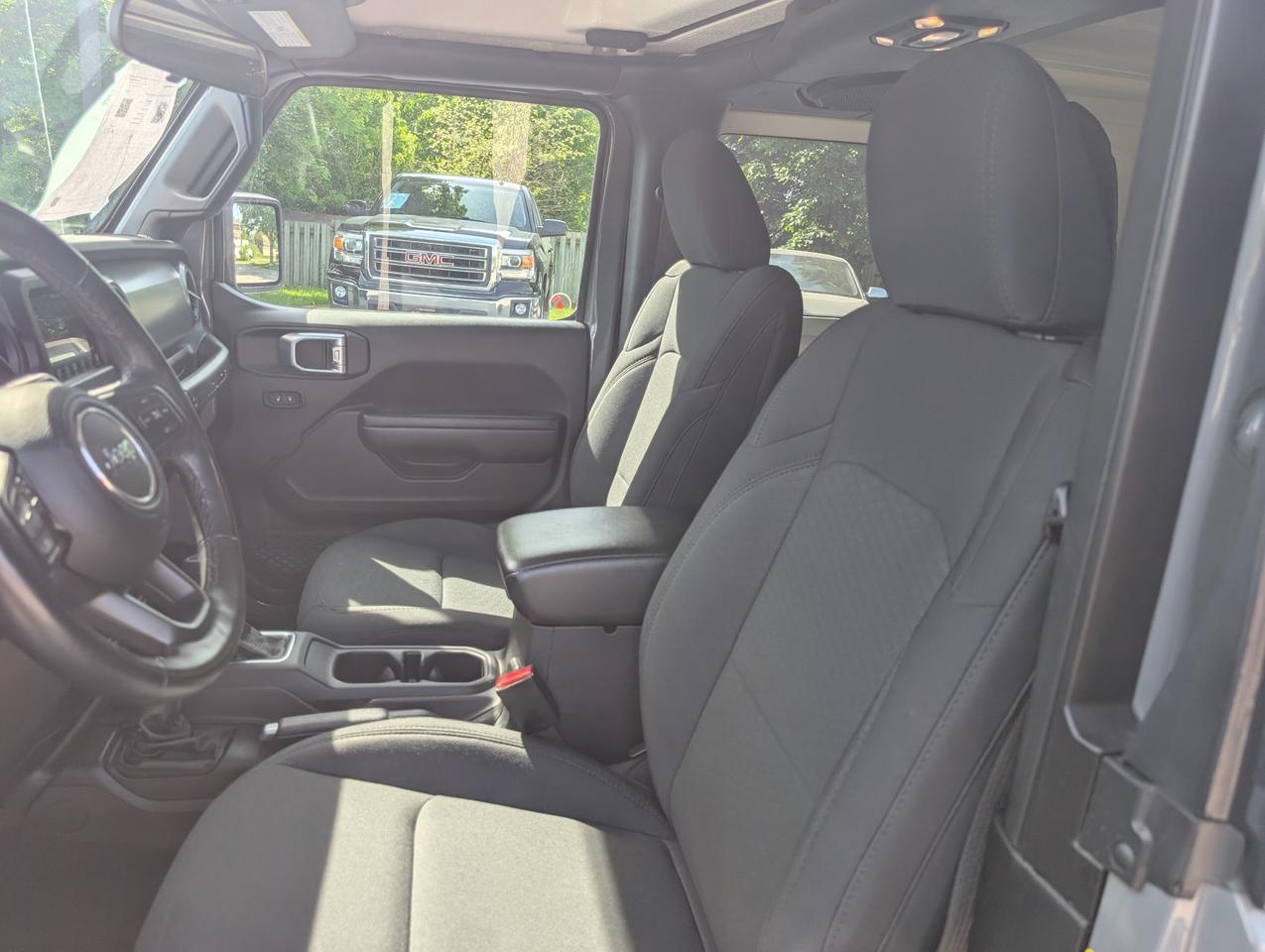 2021 Jeep Wrangler Sport 2dr 4x4 Photo