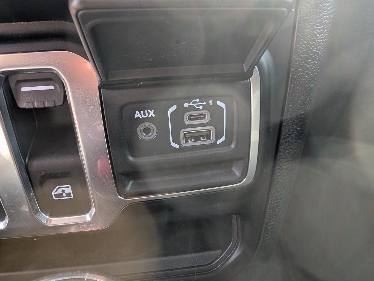 2021 Jeep Wrangler Sport 2dr 4x4 Photo