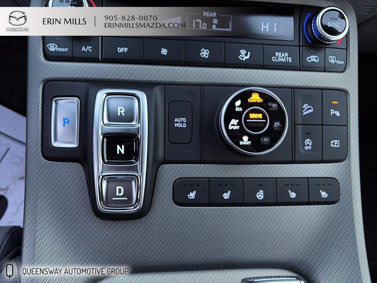 2024 Hyundai PALISADE Urban 7 Passenger 7 Passenger Photo