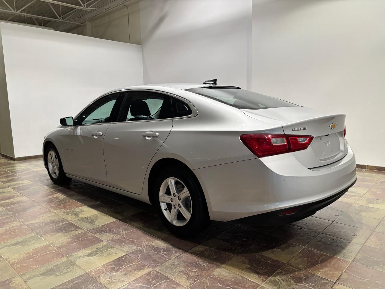 2021 Chevrolet Malibu LS Photo