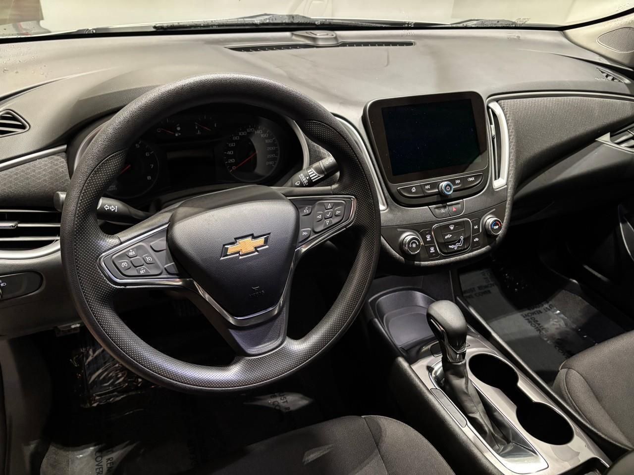 2021 Chevrolet Malibu LS Photo