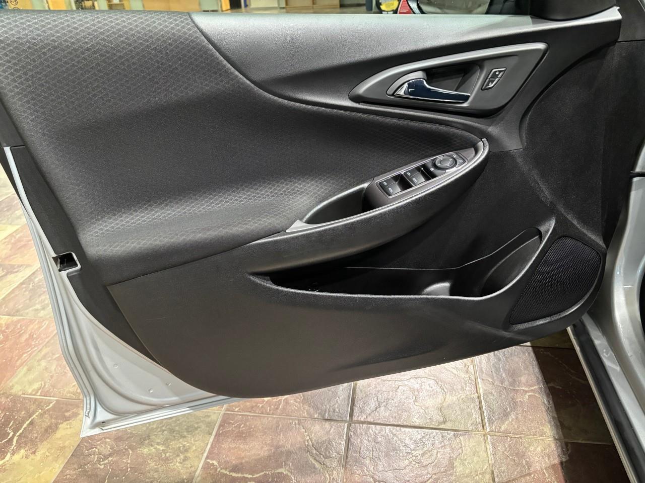 2021 Chevrolet Malibu LS Photo