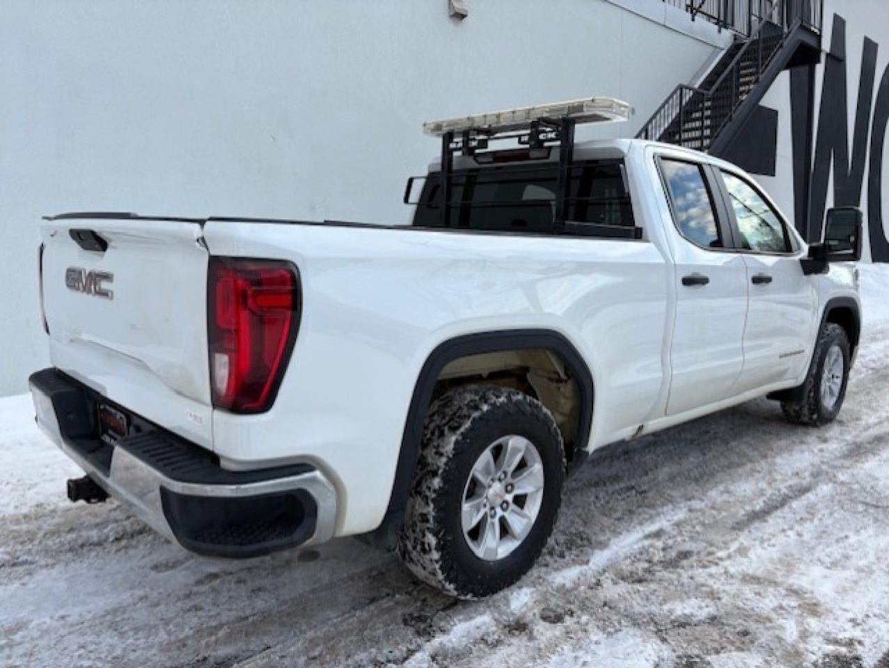 2020 GMC Sierra 1500 4WD V8 5.3L DOUBLE CAB **NEW TIRES-TRANSMISSION** Photo