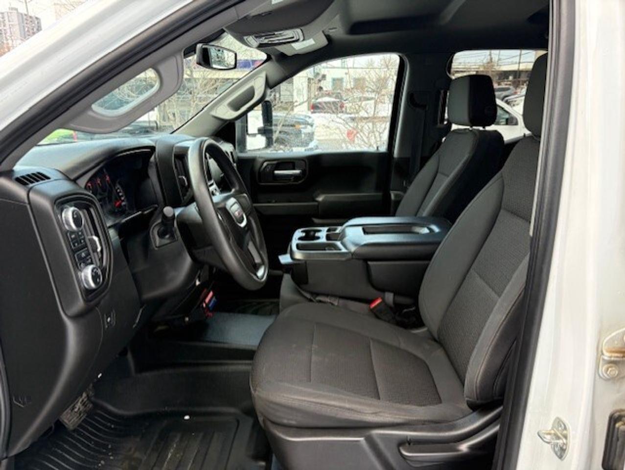 2020 GMC Sierra 1500 4WD V8 5.3L DOUBLE CAB **NEW TIRES-TRANSMISSION** Photo