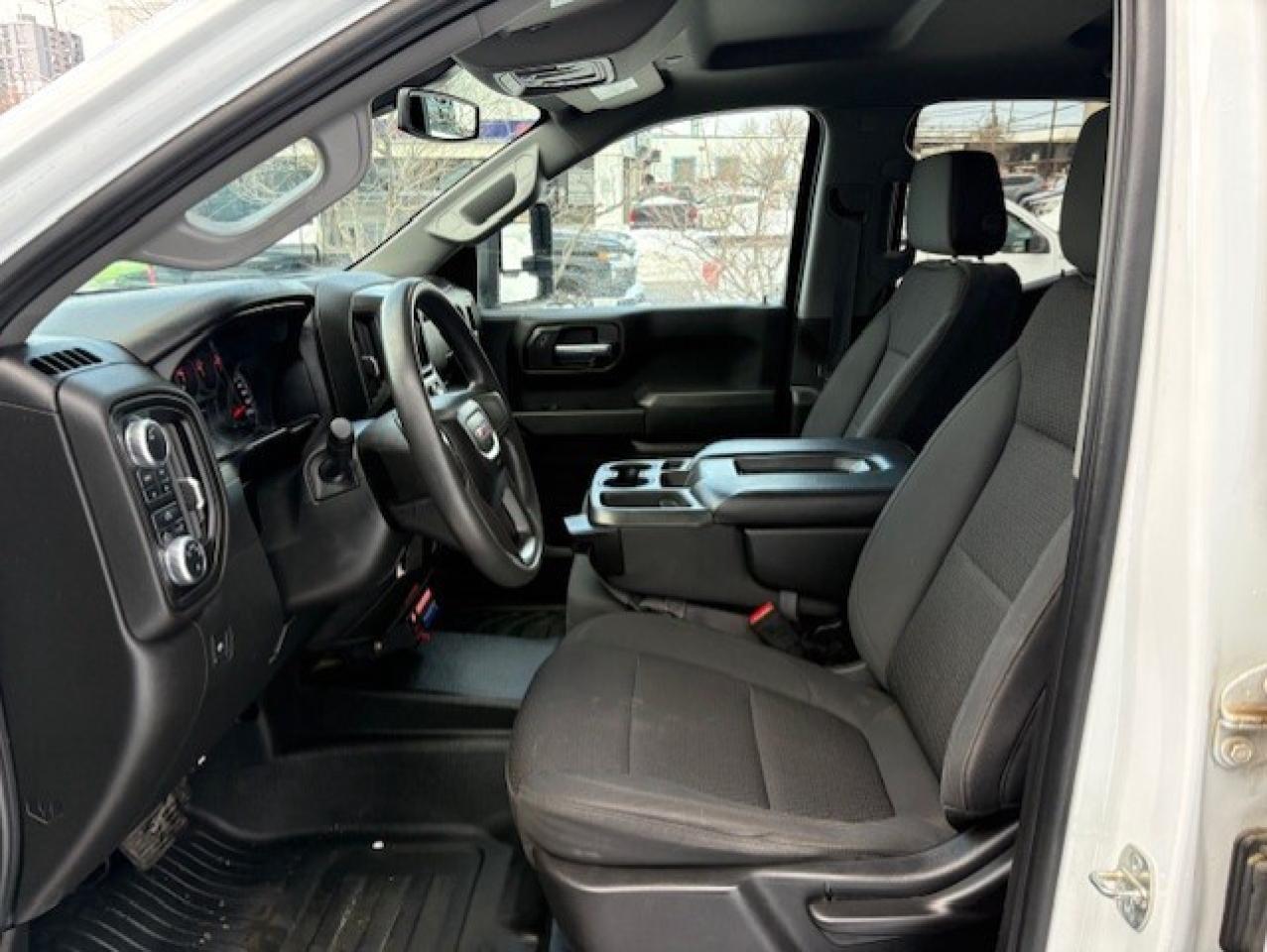 2020 GMC Sierra 1500 4WD V8 5.3L DOUBLE CAB **NEW TIRES-TRANSMISSION** Photo