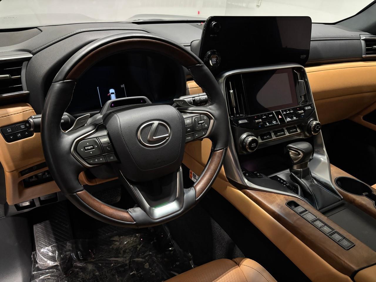 2025 Lexus LX 600  Photo