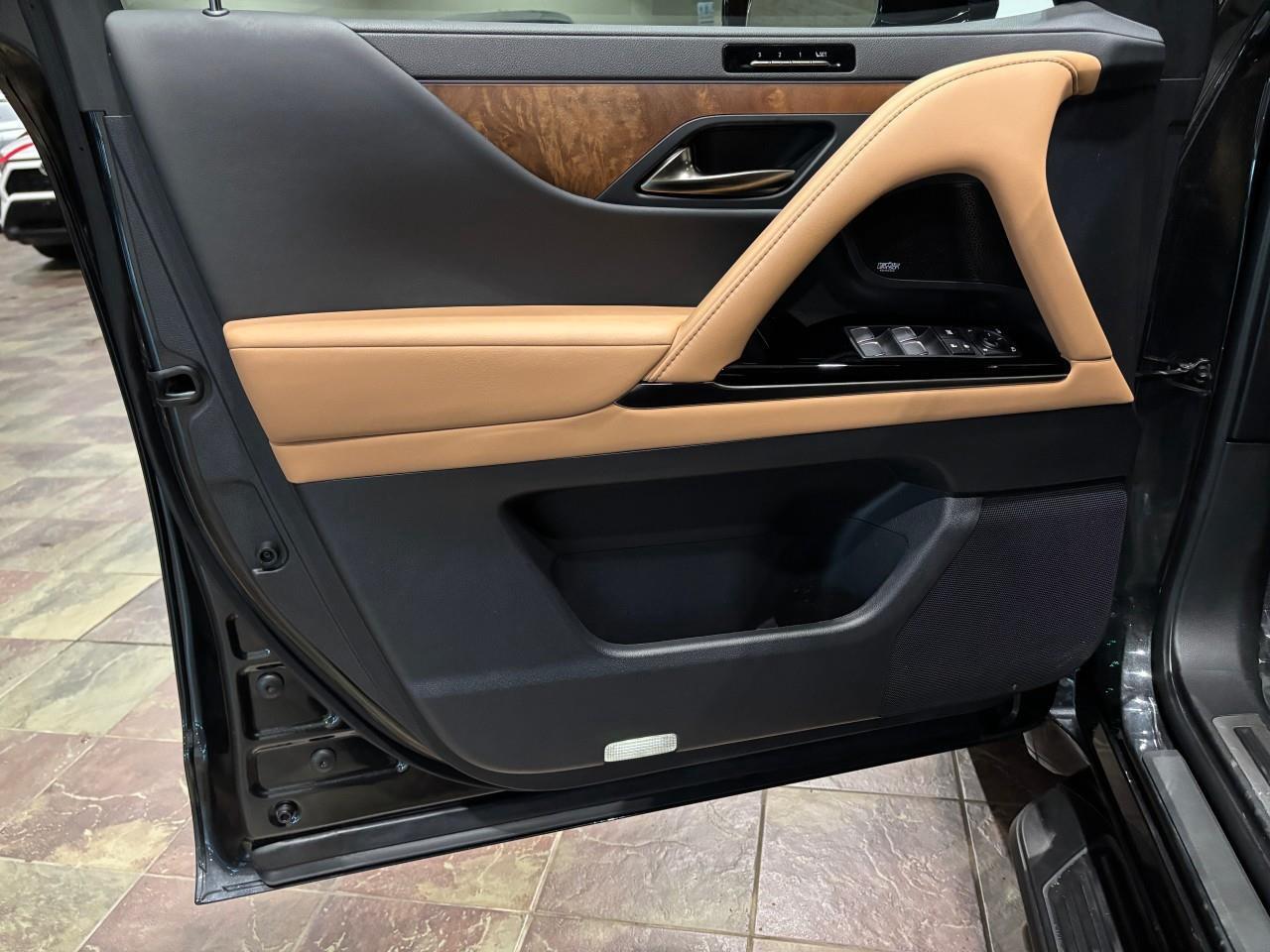 2025 Lexus LX 600  Photo