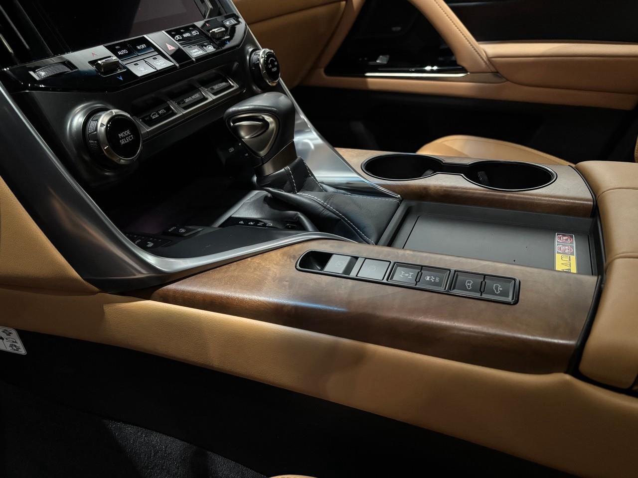 2025 Lexus LX 600  Photo