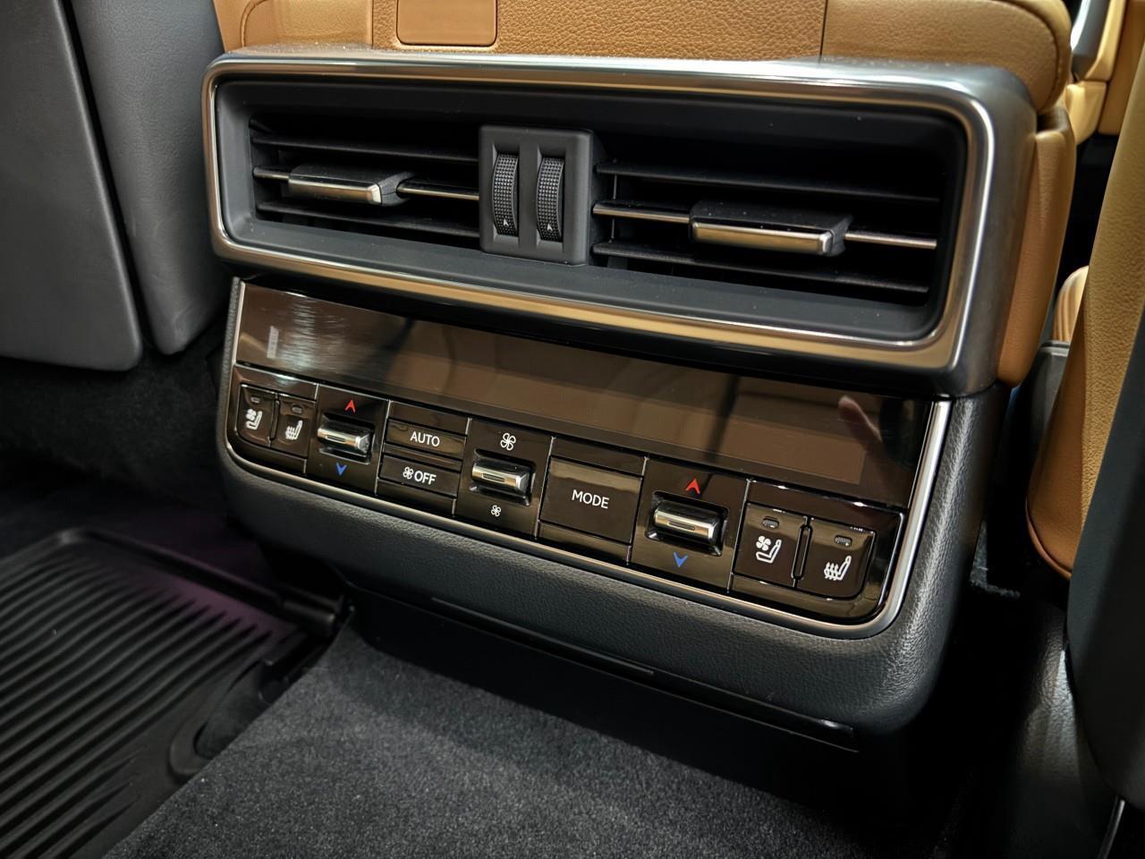 2025 Lexus LX 600  Photo