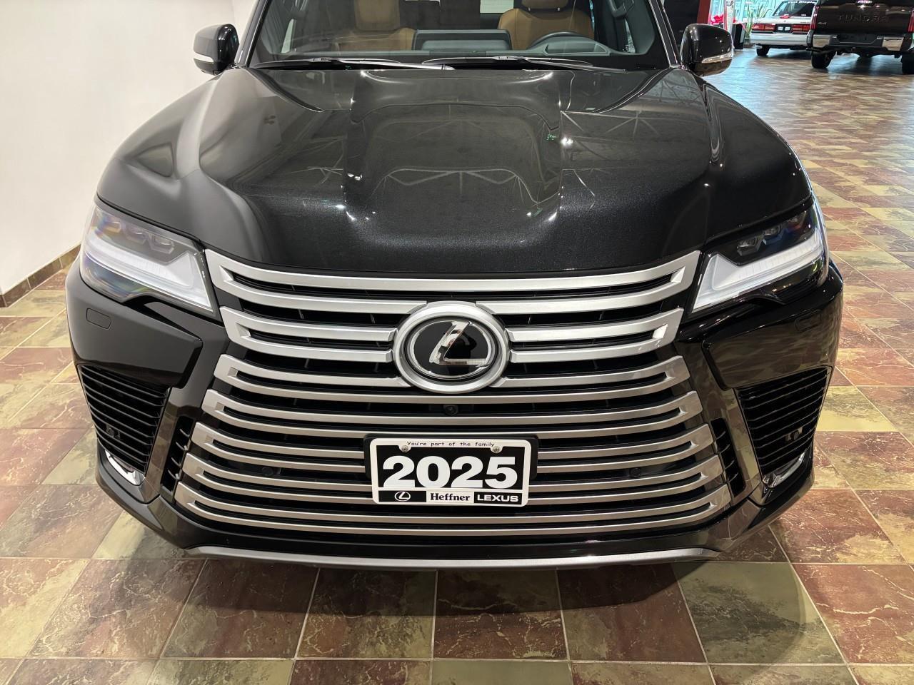 2025 Lexus LX 600  Photo