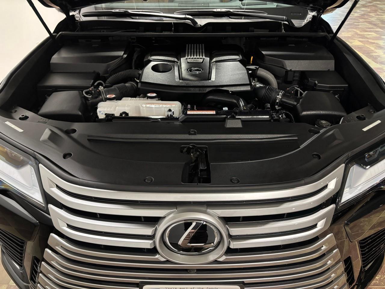 2025 Lexus LX 600  Photo