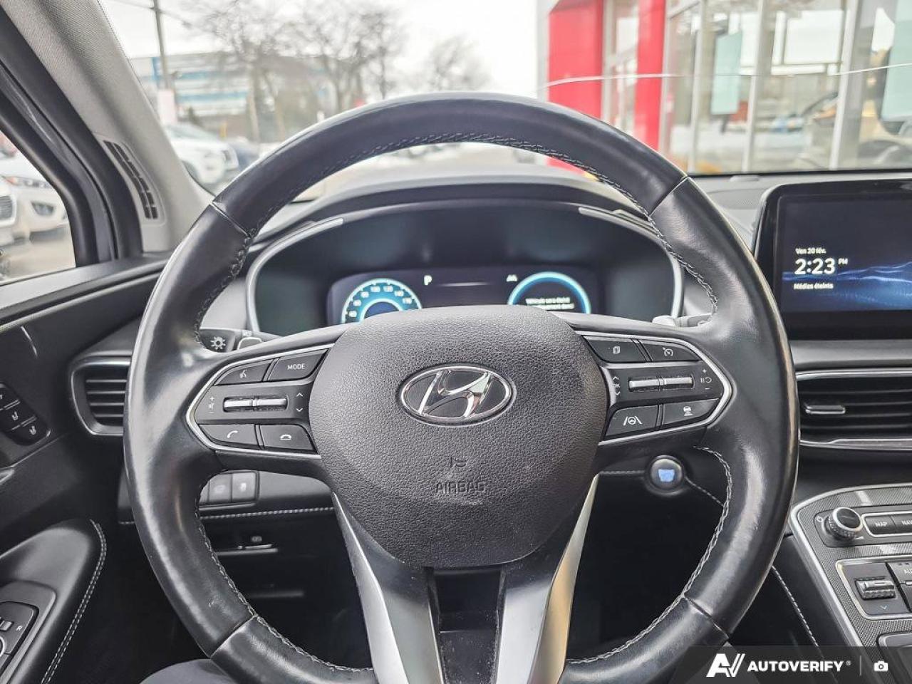 2023 Hyundai Santa Fe Hybrid Luxury Photo