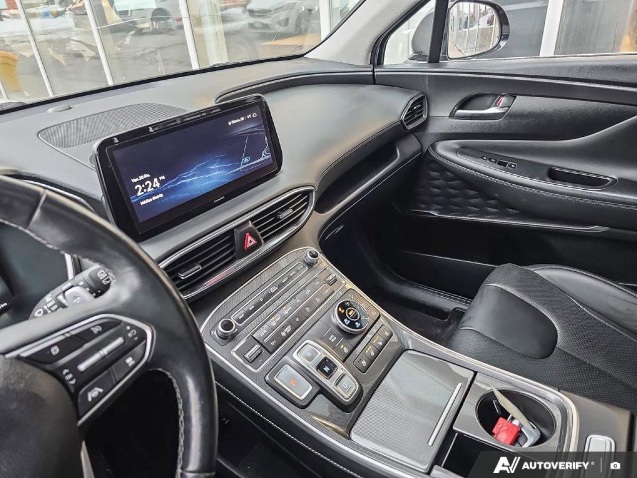 2023 Hyundai Santa Fe Hybrid Luxury Photo