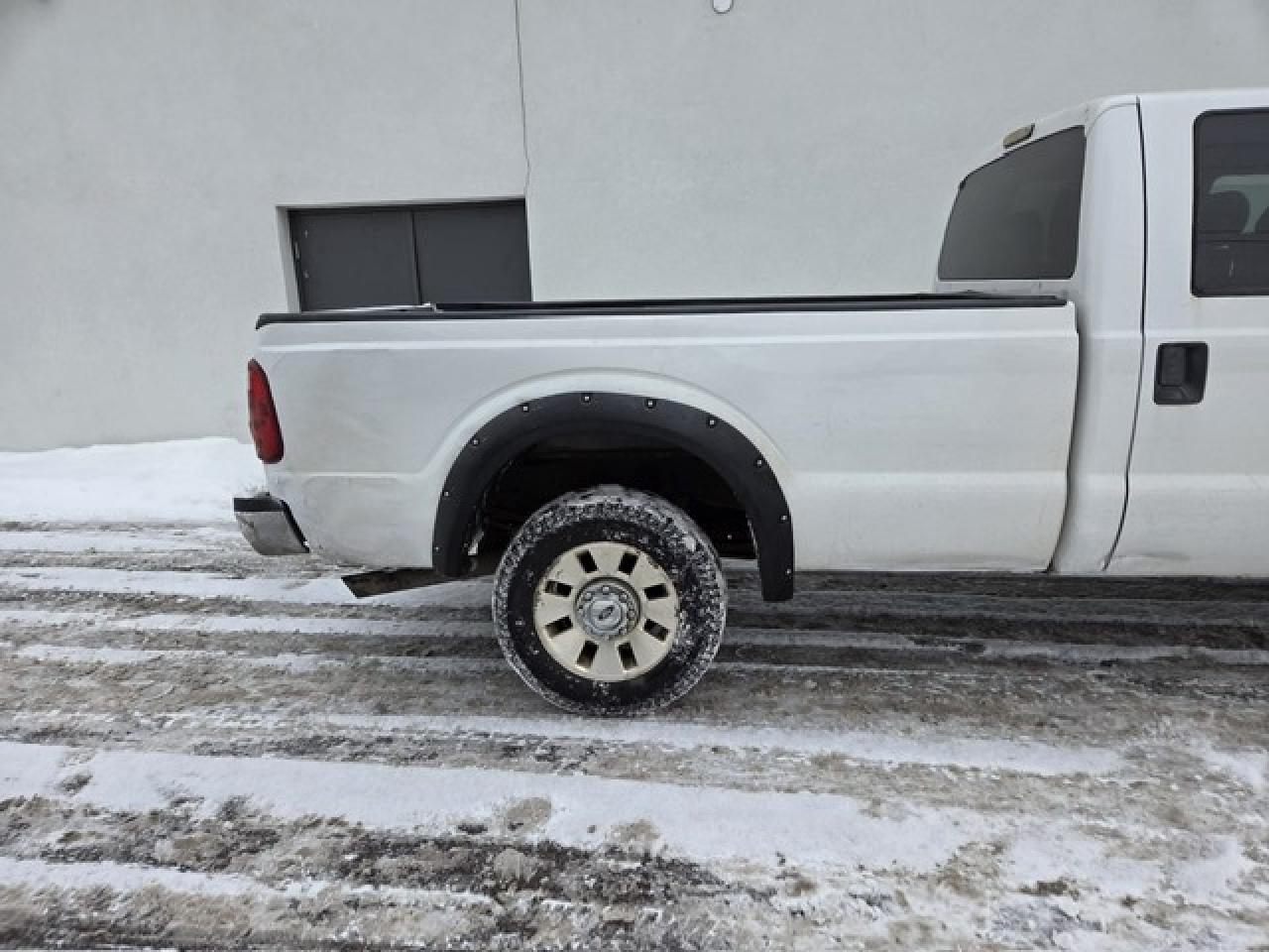 2014 Ford F-250 XLT 4X4-BOSS V SNOW PLOW-CREW CAB-LONG BOX! Photo