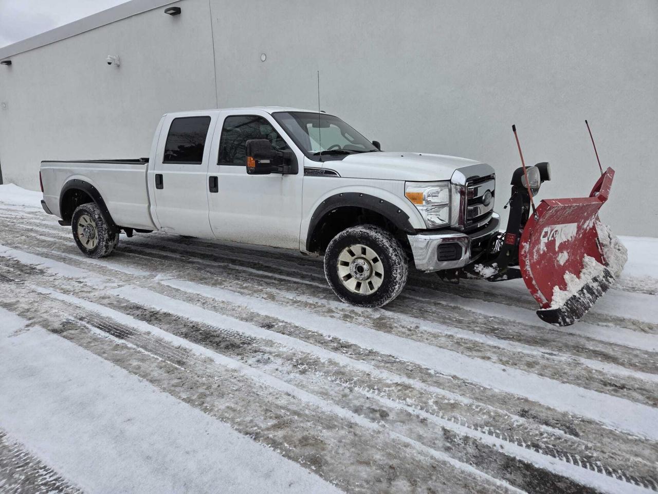 2014 Ford F-250 XLT 4X4-BOSS V SNOW PLOW-CREW CAB-LONG BOX! Photo