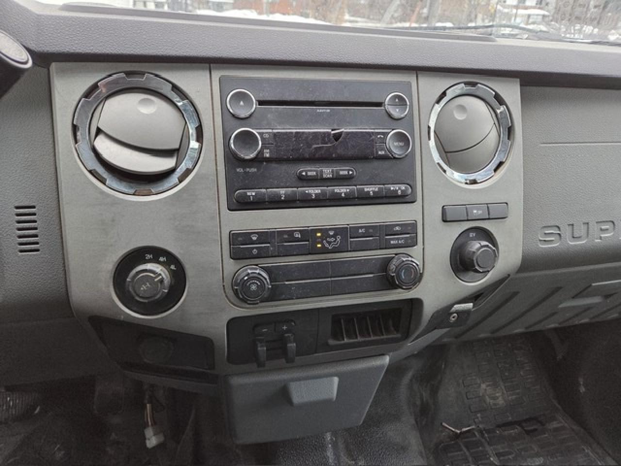 2014 Ford F-250 XLT 4X4-BOSS V SNOW PLOW-CREW CAB-LONG BOX! Photo