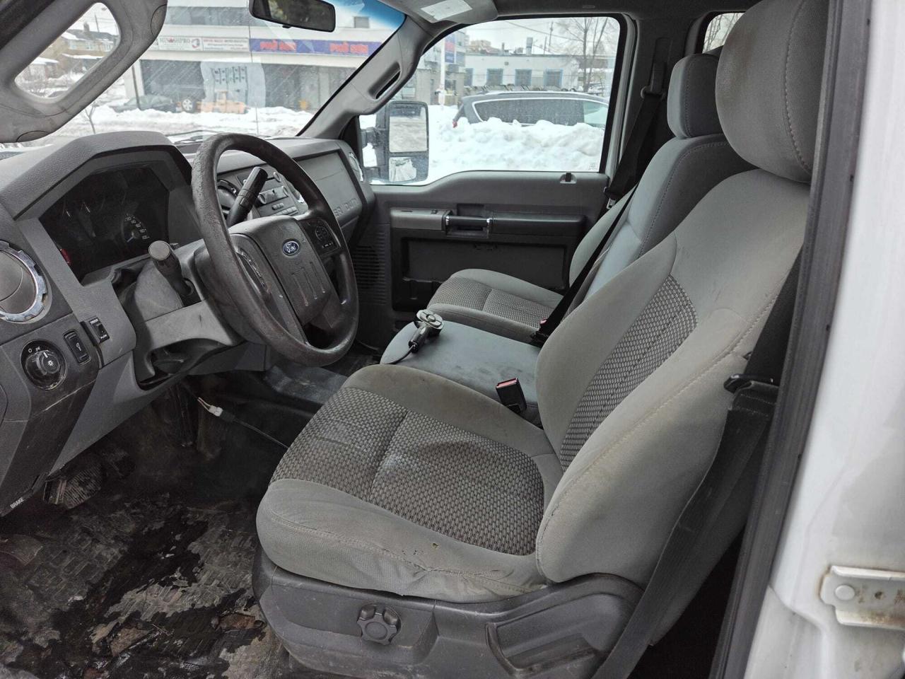 2014 Ford F-250 XLT 4X4-BOSS V SNOW PLOW-CREW CAB-LONG BOX! Photo