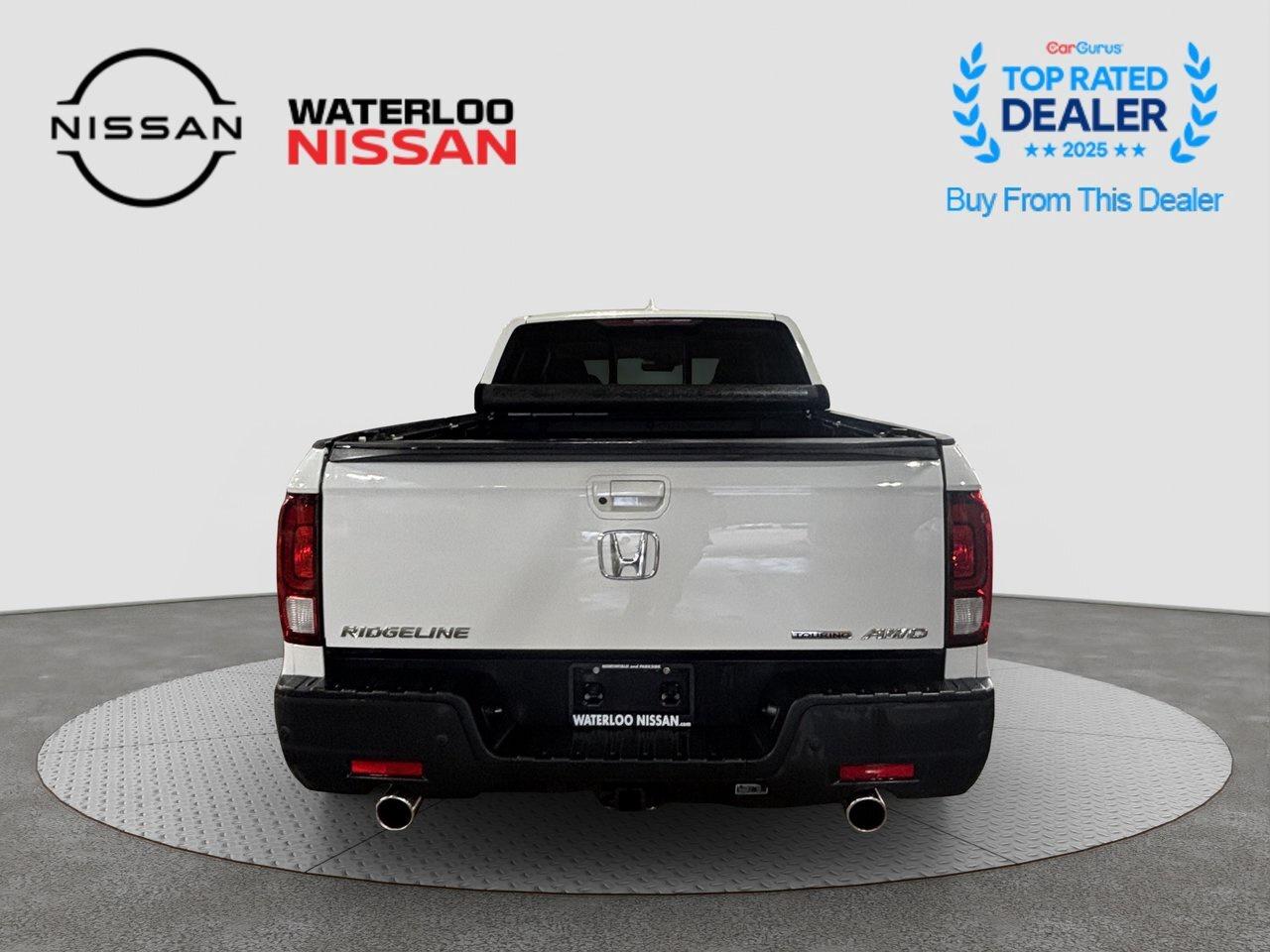 2023 Honda Ridgeline TOURING Photo3