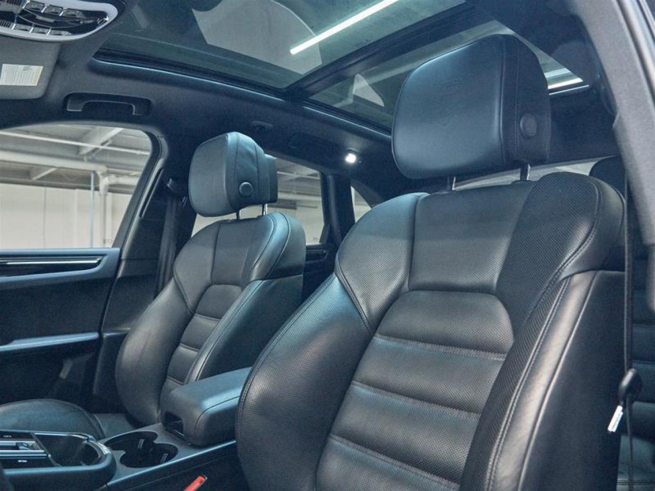 2023 Porsche Macan S Photo