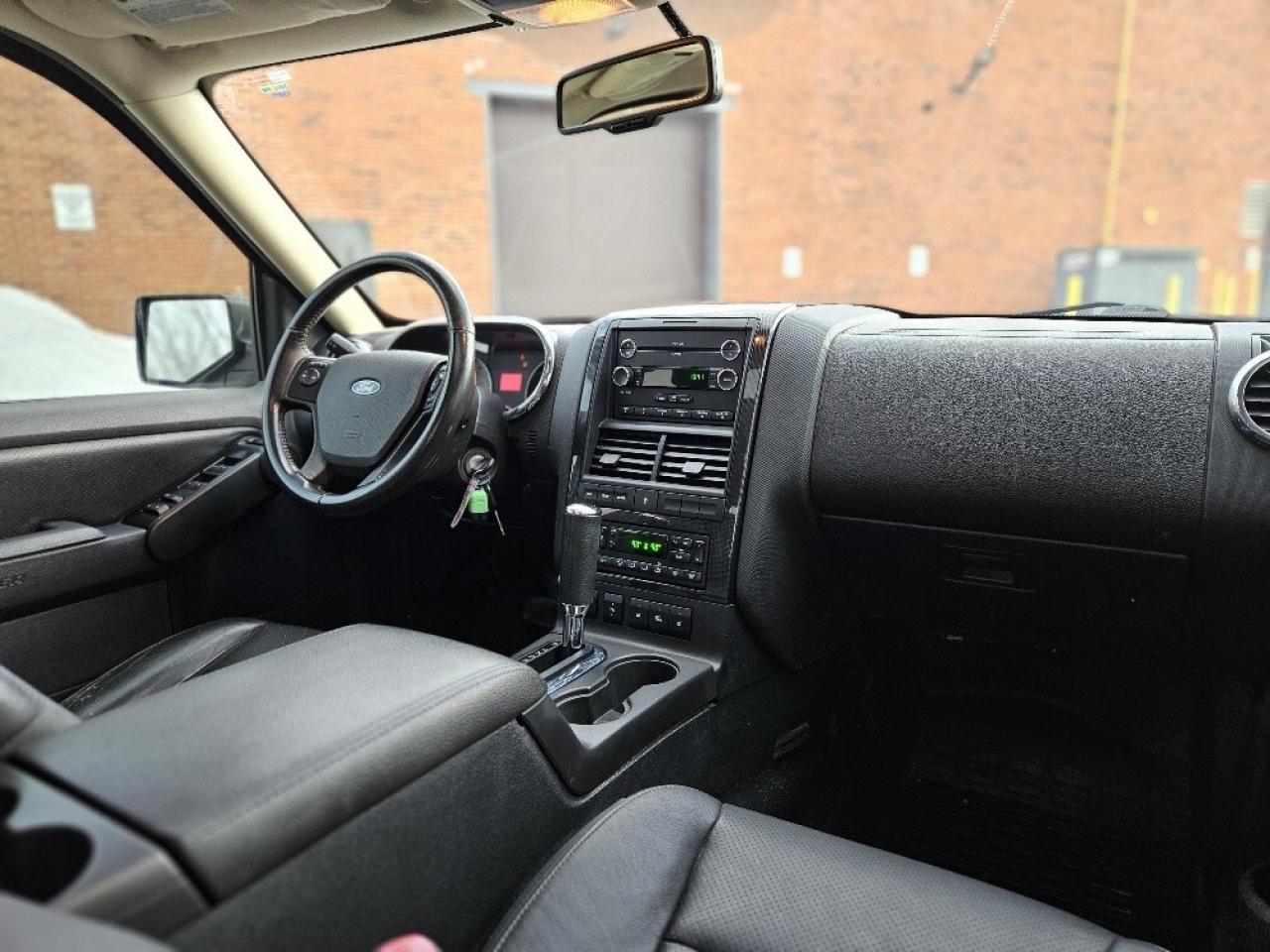 2010 Ford Explorer Sport Trac AWD ADRENALIN **4.6L V8-LEATHER-ROOF-NO ACCIDENTS* Photo