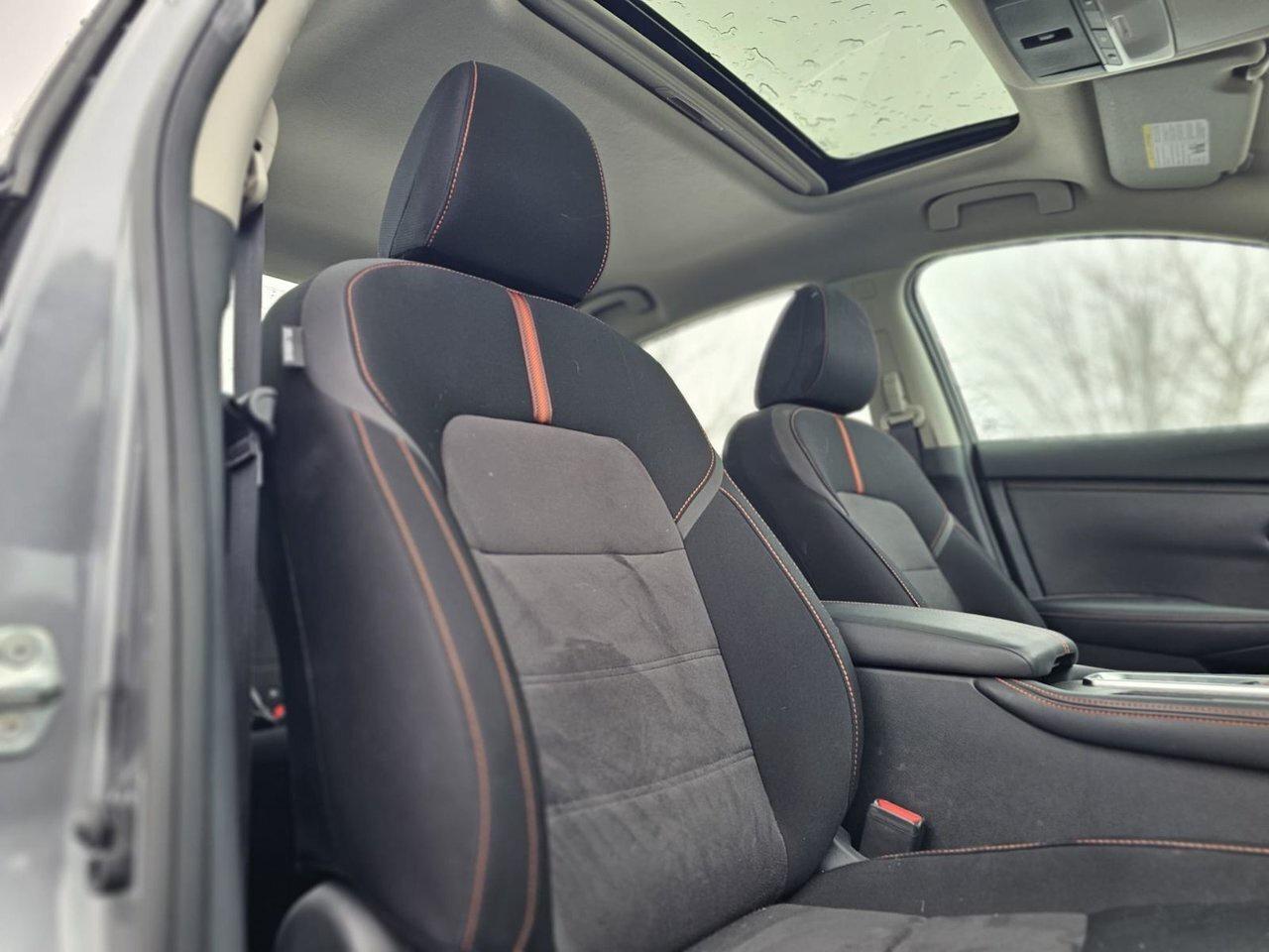 2020 Nissan Sentra SR Photo