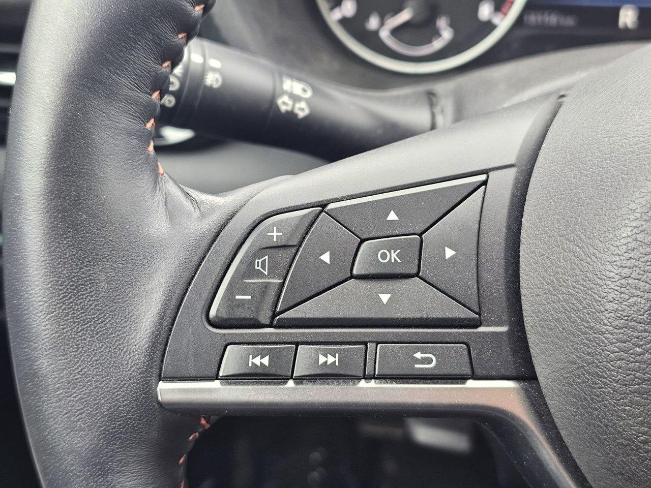 2020 Nissan Sentra SR Photo