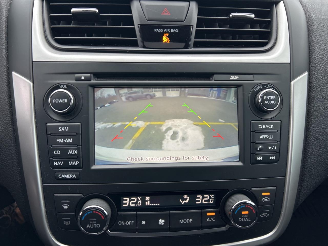 2017 Nissan Altima 2.5   Nav   Sunroof    Clean Carfax Photo