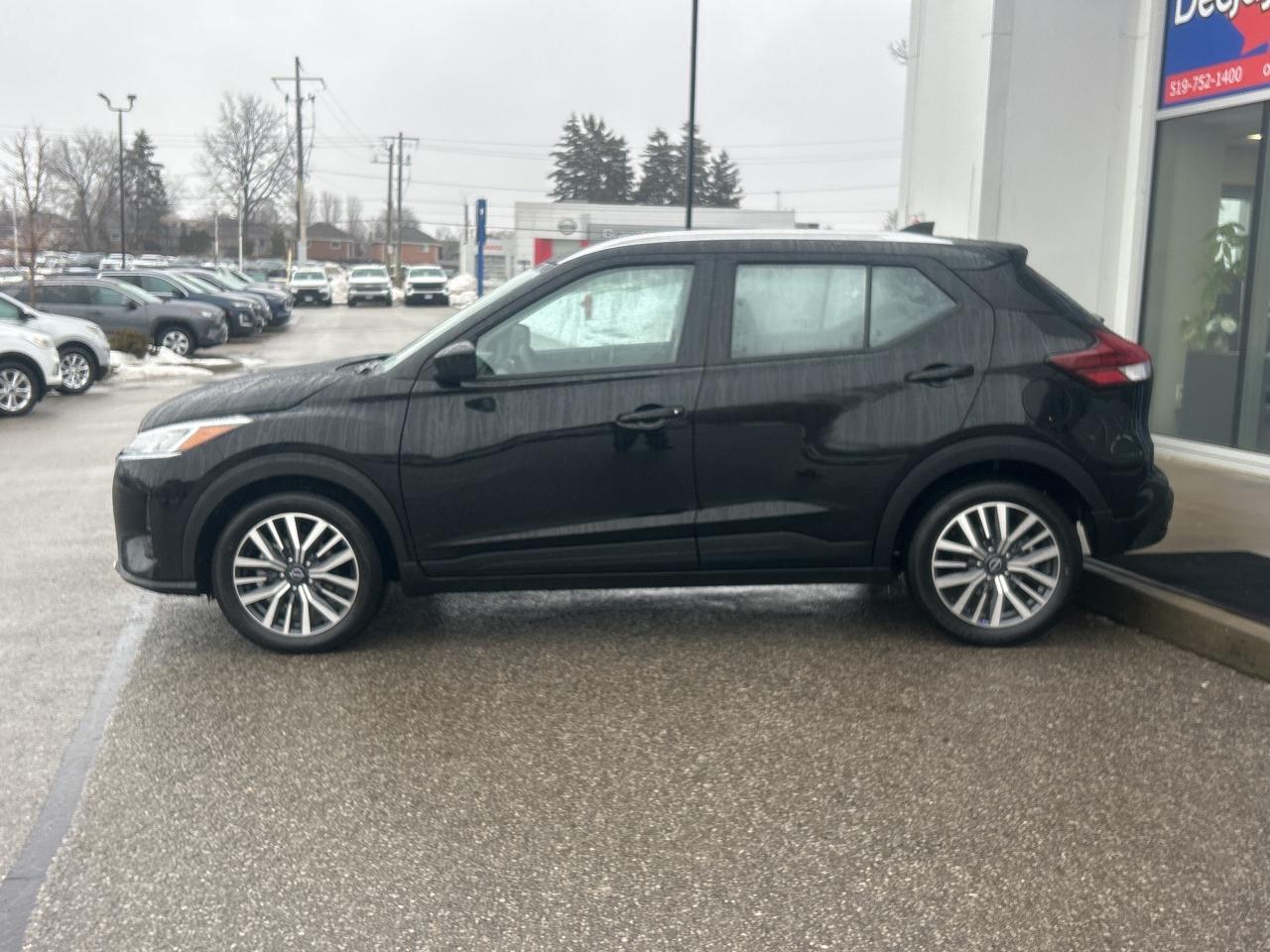 2024 Nissan Kicks SV   Remote Start   Low KM   Clean Carfax Photo