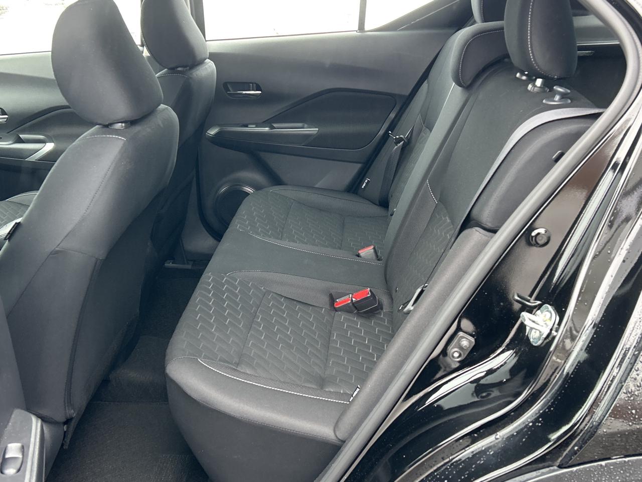 2024 Nissan Kicks SV   Remote Start   Low KM   Clean Carfax Photo