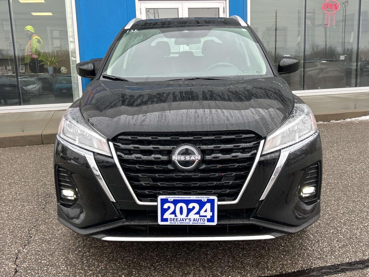 2024 Nissan Kicks SV   Remote Start   Low KM   Clean Carfax Photo