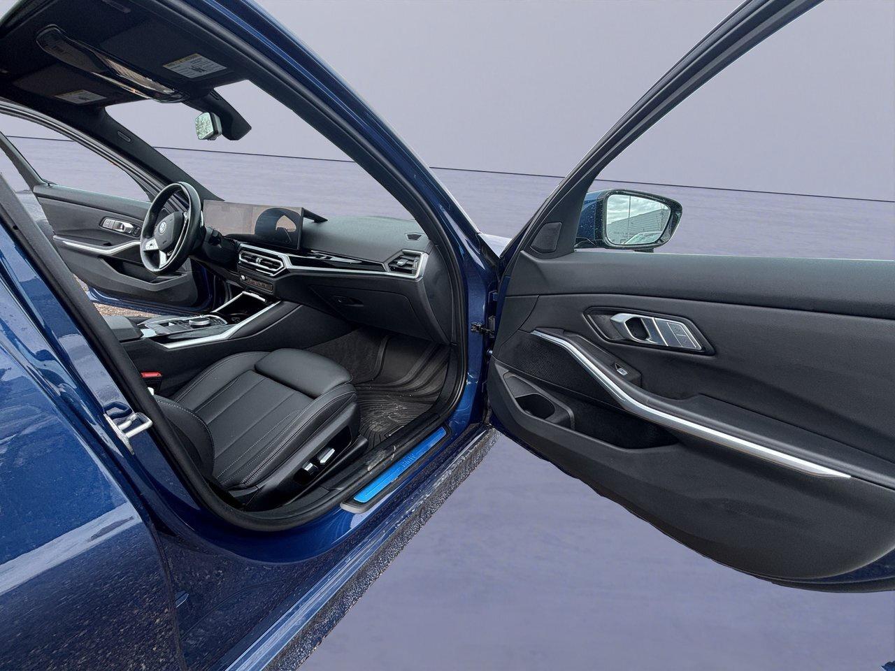 2023 BMW 3 Series 330i xDrive Photo